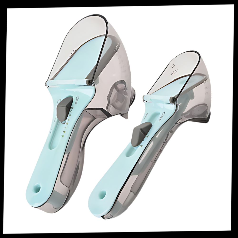 2-in-1 Adjustable Measuring Cup